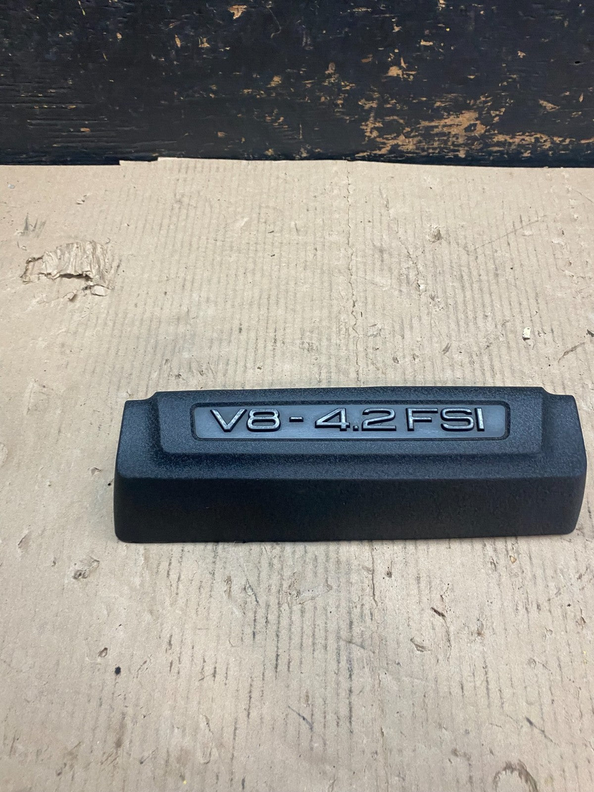 2007 2008 2009 Audi A8 4.2L FSI Engine Motor Cover V3928 DG0
