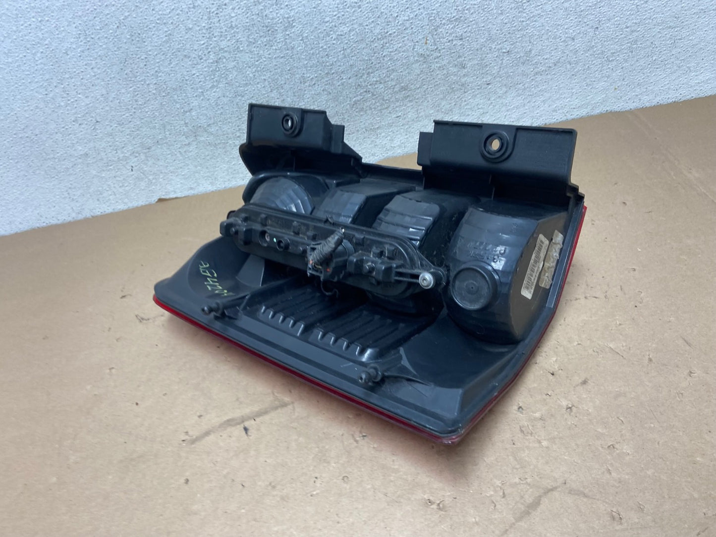 2008 to 2012 Jeep Liberty Right Passenger RH Side Tail Light AG4204 LK6
