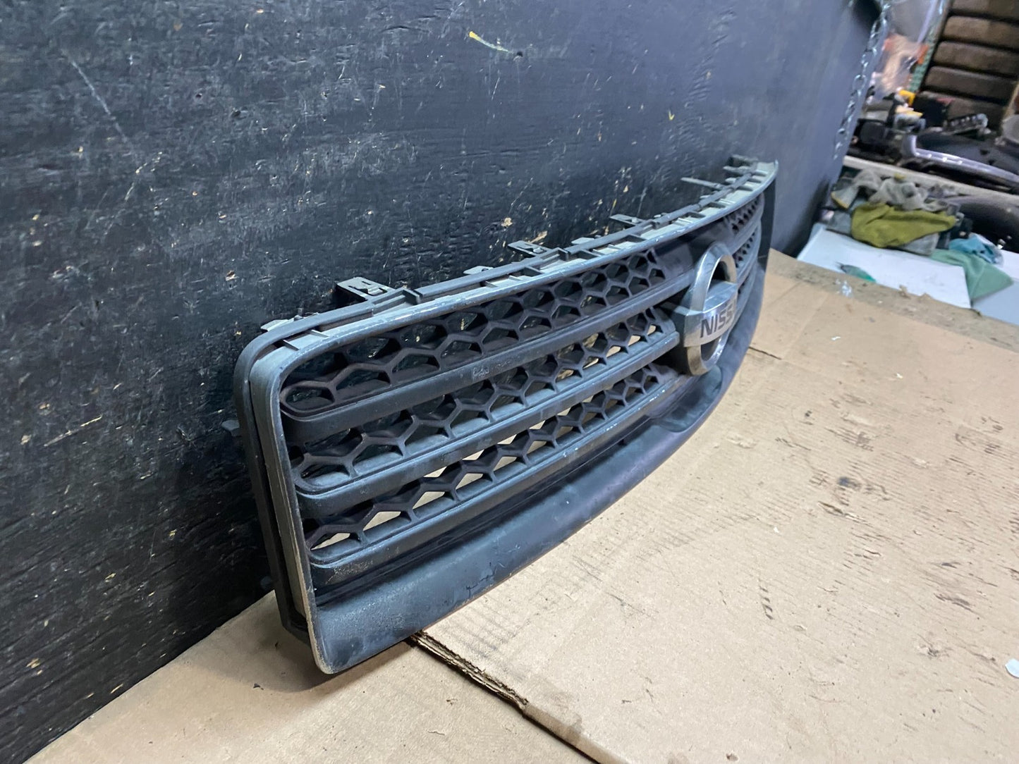 2009 to 2011 Nissan Maxima Front Upper Grill Grille 62070-9N00A W2566 DG2