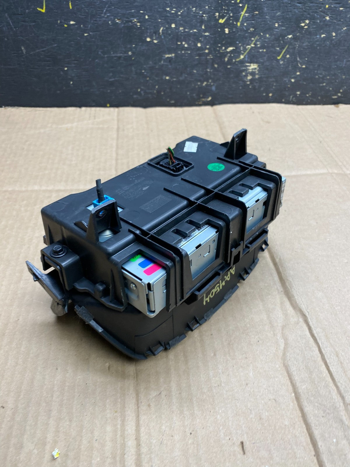 OEM 2013-2016 Buick Encore Radio Information Display Screen OEM AA4504 DG5
