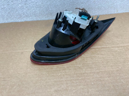 2009-2012 Volkswagen CC Right Passenger RH Side Tail Light Inner Trunk Z1298 DW3