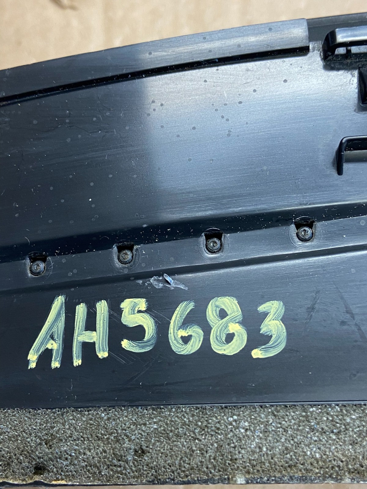 2011 to 2014 Ford Edge Center Dash Radio Panel Air Vent AH5683 DG5