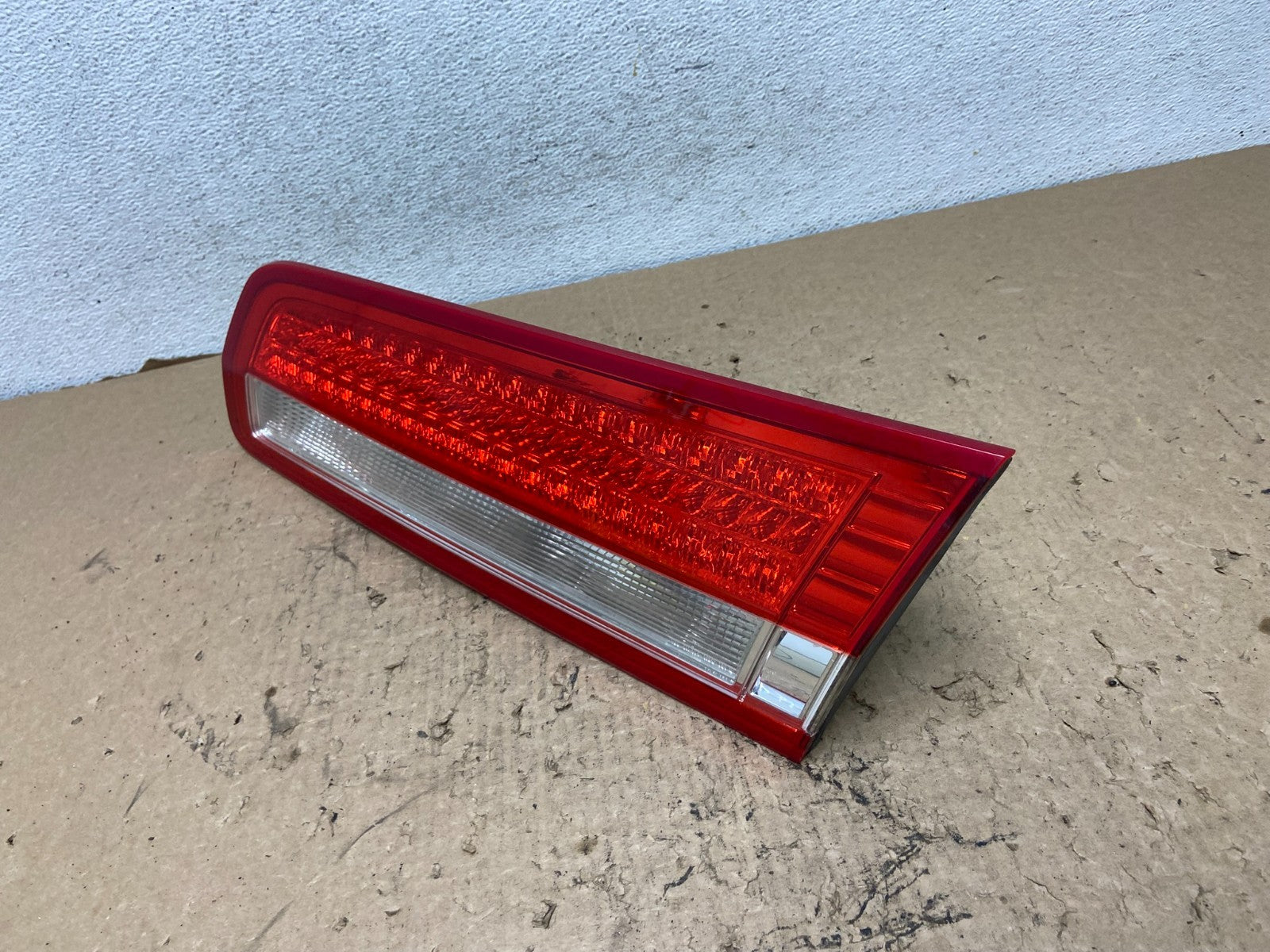 2010 2011 2012 Lincoln MKZ Right Passenger Side Tail Light Inner AF8428 DW1