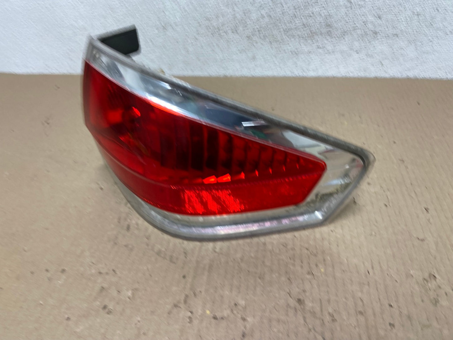 2008 2009 2010 2011 Ford Focus Sedan Right Passenger Tail Light AE9735 LK1