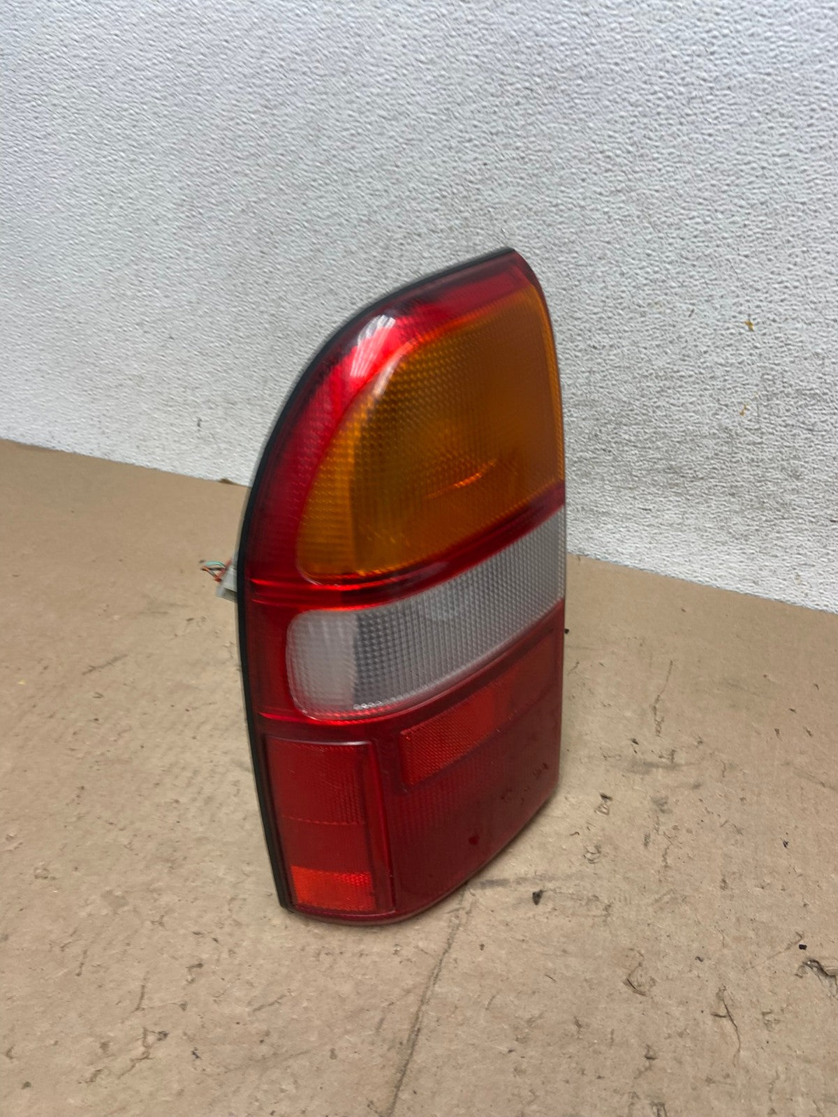 1999 to 2003 Suzuki XL-7 Vitara Left Driver LH Side Tail Light AG5668 LK2