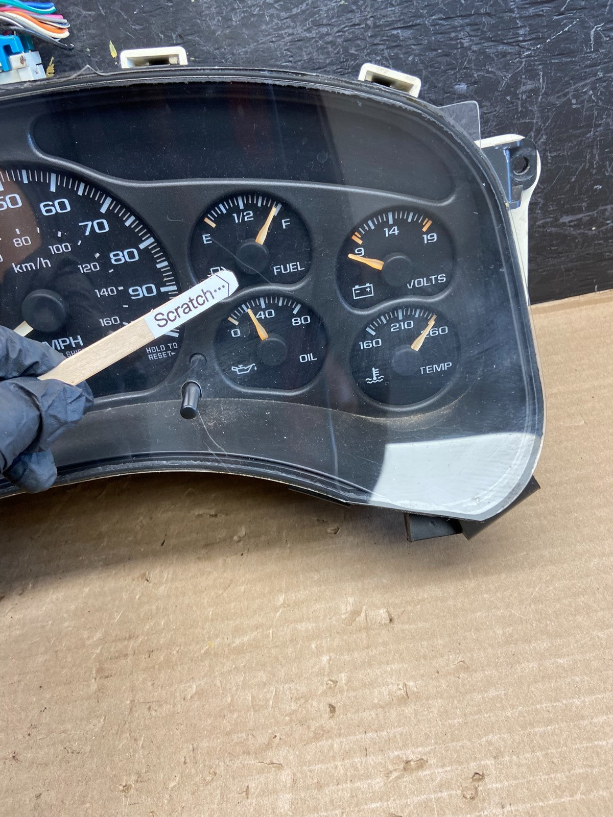 2002 GMC Yukon Speedometer Cluster Gauge AH3843 DG2