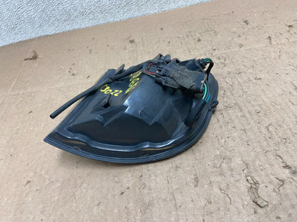 2002 Kia Sportage Right Passenger Side Headlight Turn Signal Y3022 PS4