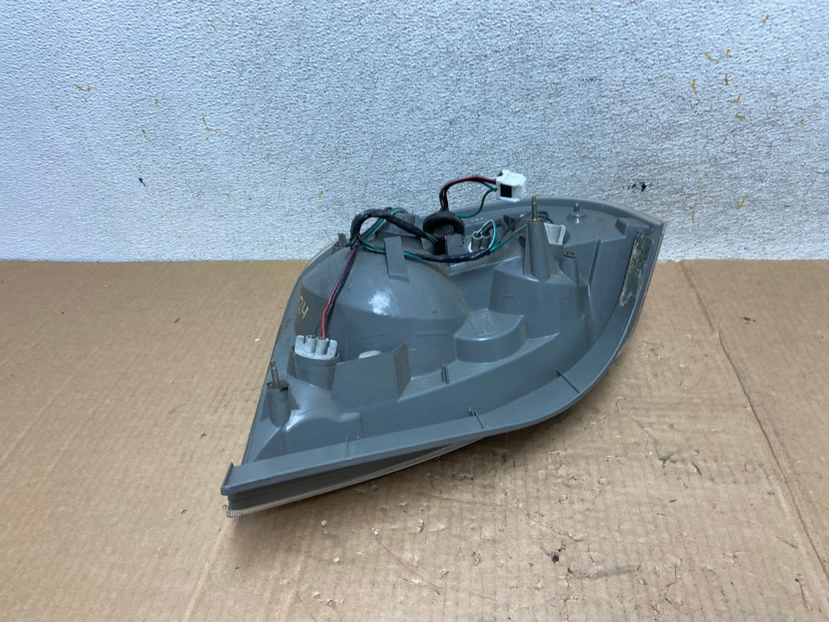 2002 2003 2004 Nissan Altima Right Passenger Rh Tail Light Side AI5424 LK5