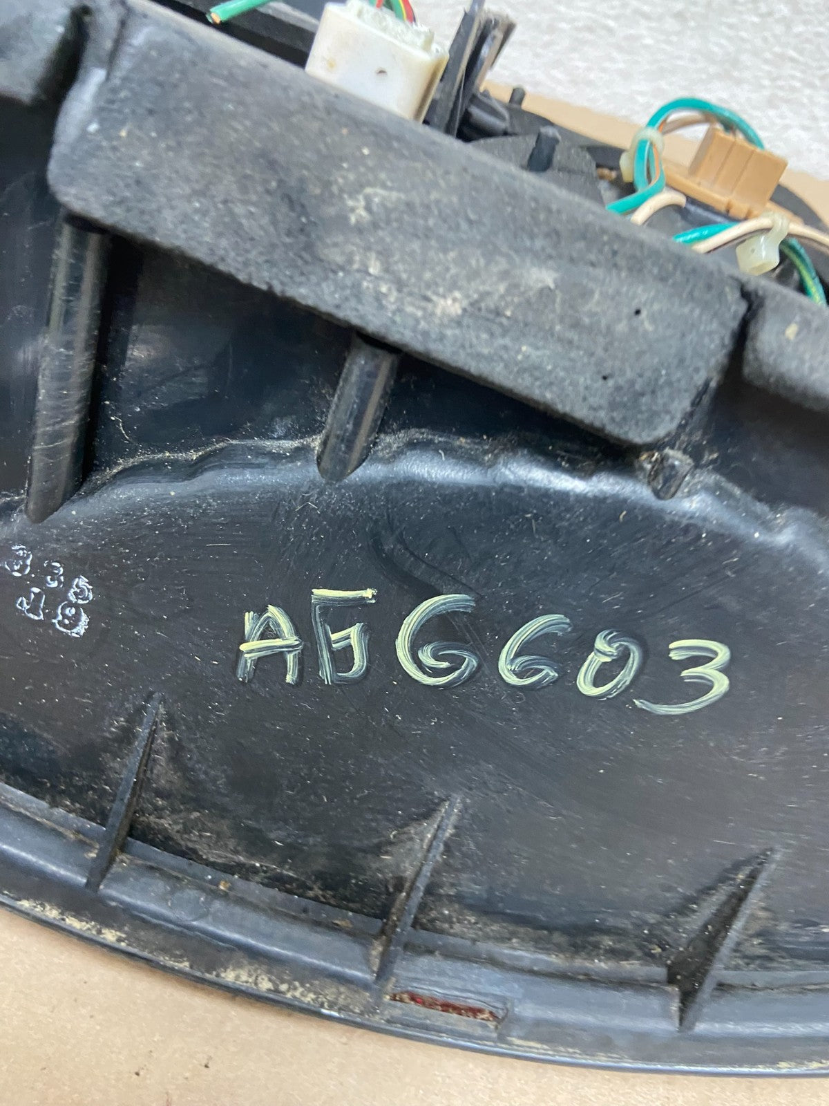 1999 2000 2001 Toyota Solara Left Driver LH Tail Light AG6603 DW8