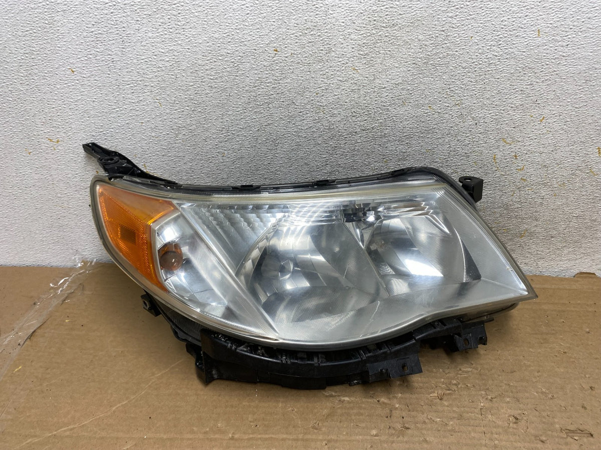 2009 - 2013 Subaru Forester Right Passenger Side Halogen Headlight AH9035 DW0