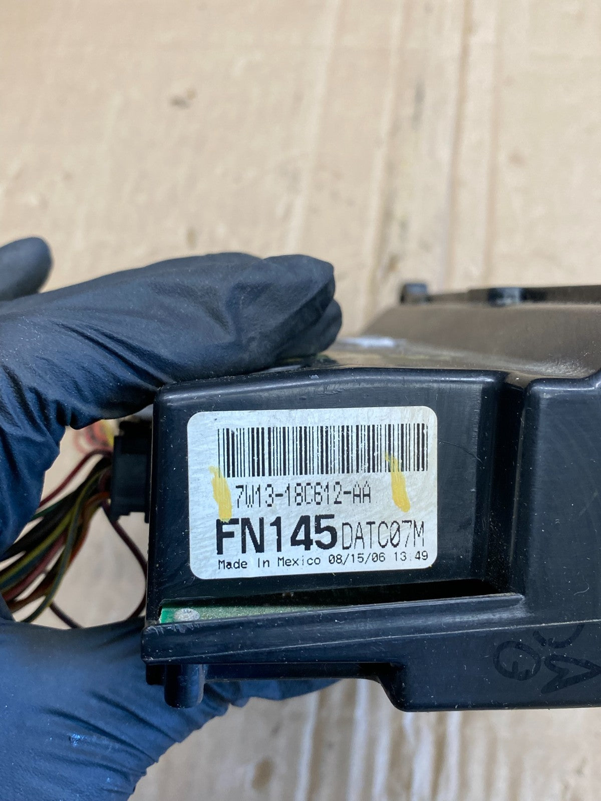2003 to 2006 Lincoln Town Car OEM Climate Control Panel OEM ab8774 DG5