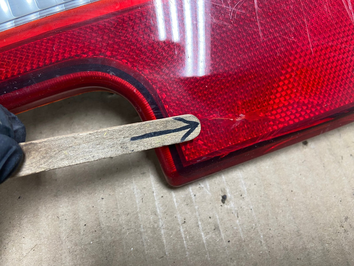 1996 to 1998 Mercury Villager Right Passenger Side Inner Tail Light AH59144