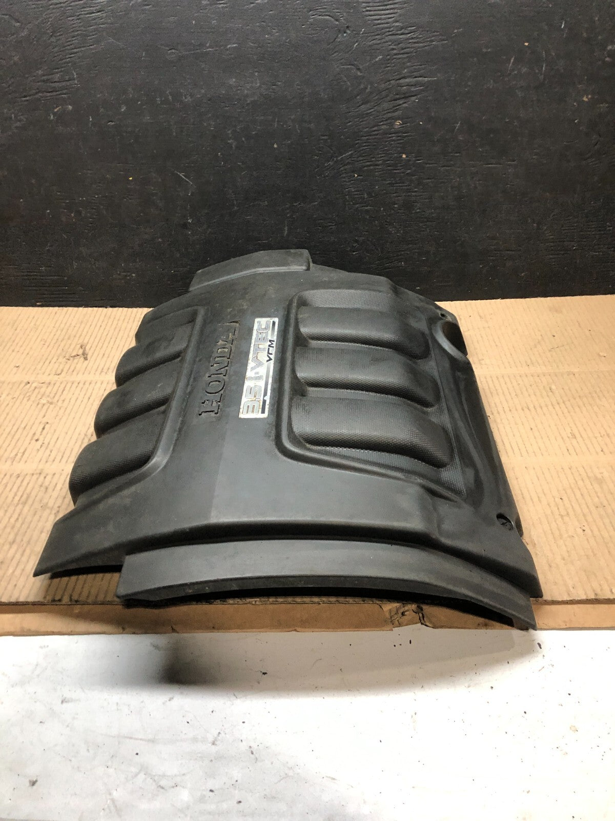 2006 to 2008 Honda Pilot Engine Cover Trim Bezel OEM G5977 DG12