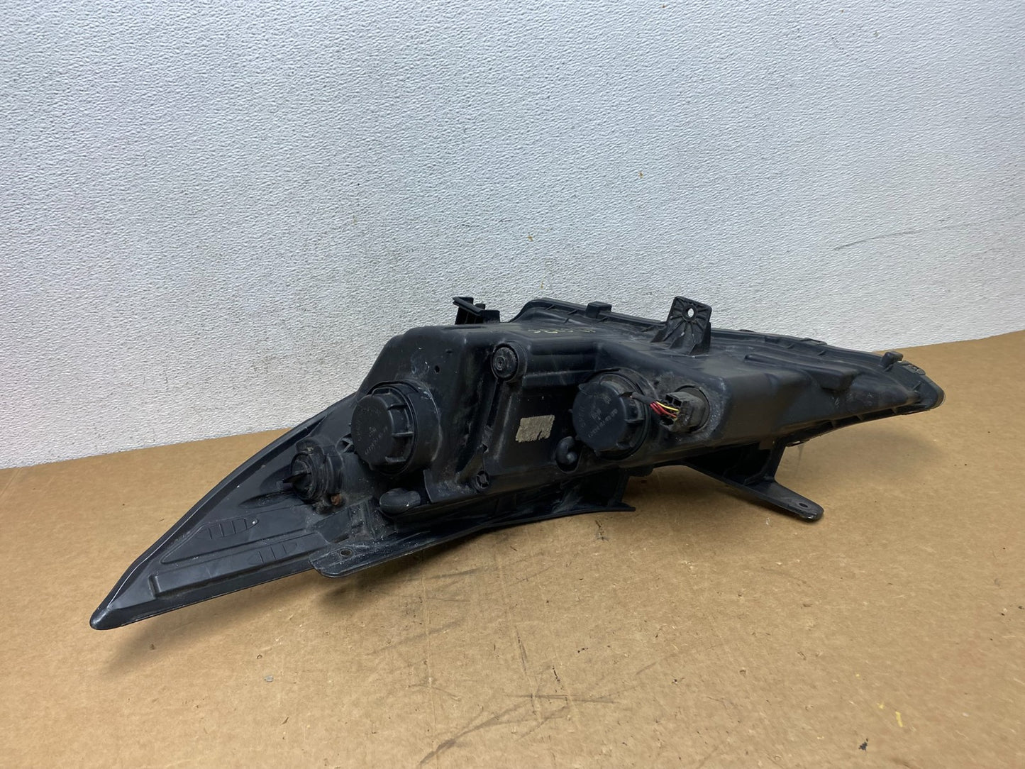 2011 - 2014 Hyundai Sonata Right Passenger Rh Side Headlight Halogen AD6336 DW5