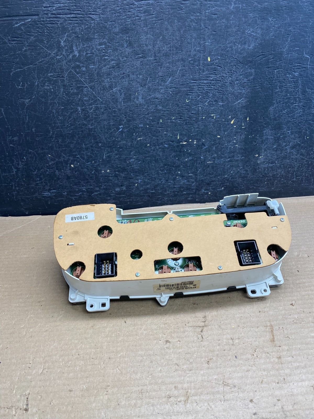 2000-2001 Dodge Ram 1500 Instrument Speedometer Gauge Cluster AH3850 DG5