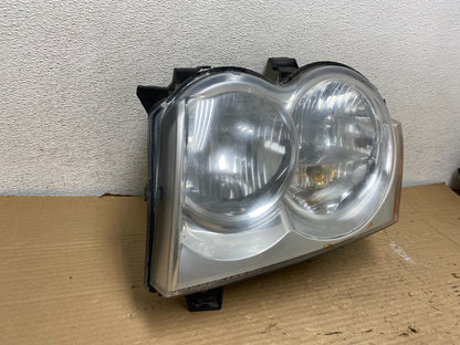 2005-2007 Jeep Grand Cherokee Left Driver LH Halogen Headlight AG9122 DW1