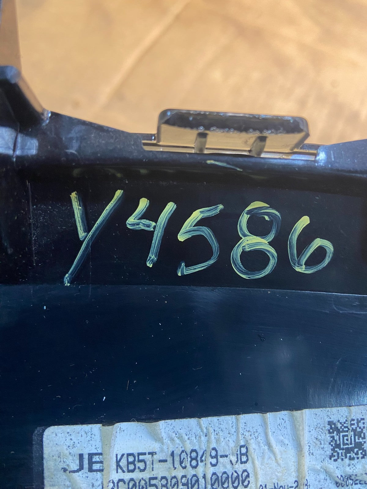 2014 2015 Ford  Explorer Speedometer Cluster Gauge Oem Y4586 DG7