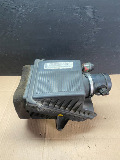2008 Chevrolet Avalanche 1500 Air Cleaner 5.3L OEM 15908905 E37813