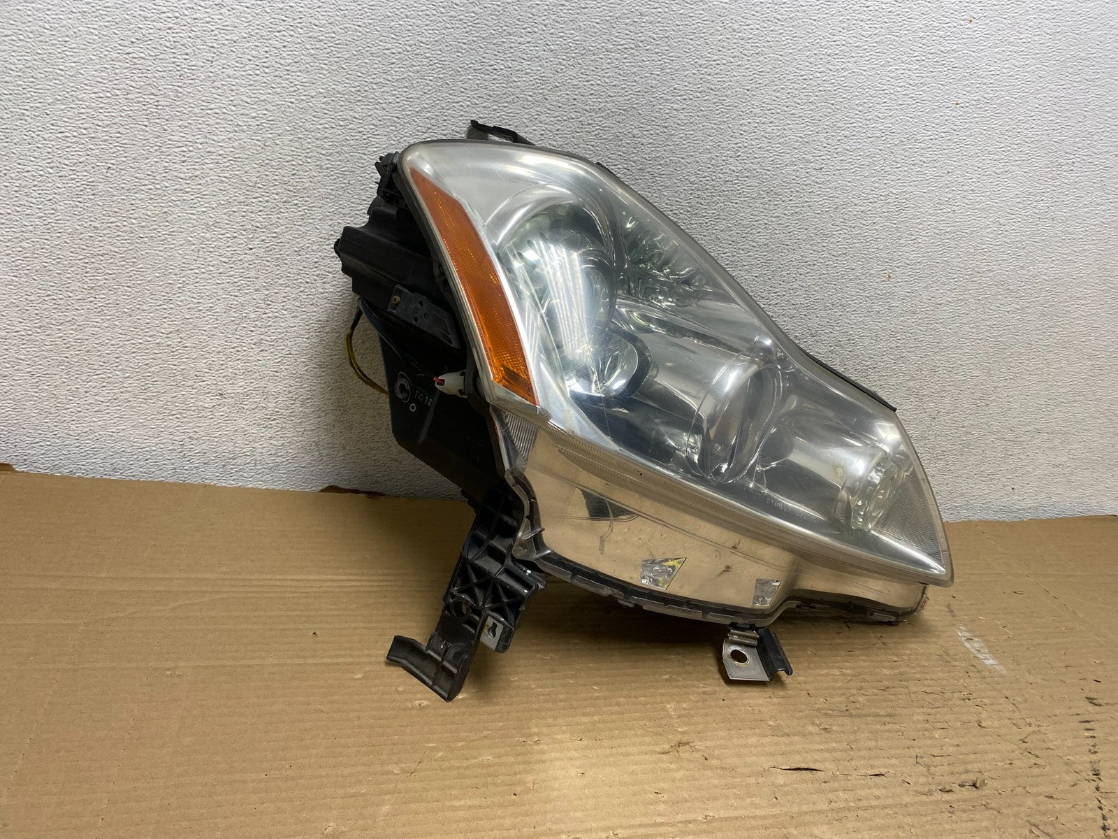 2006 to 2010 Infiniti M35 Right Passenger Rh Xenon HID Headlight AG9099 DW1
