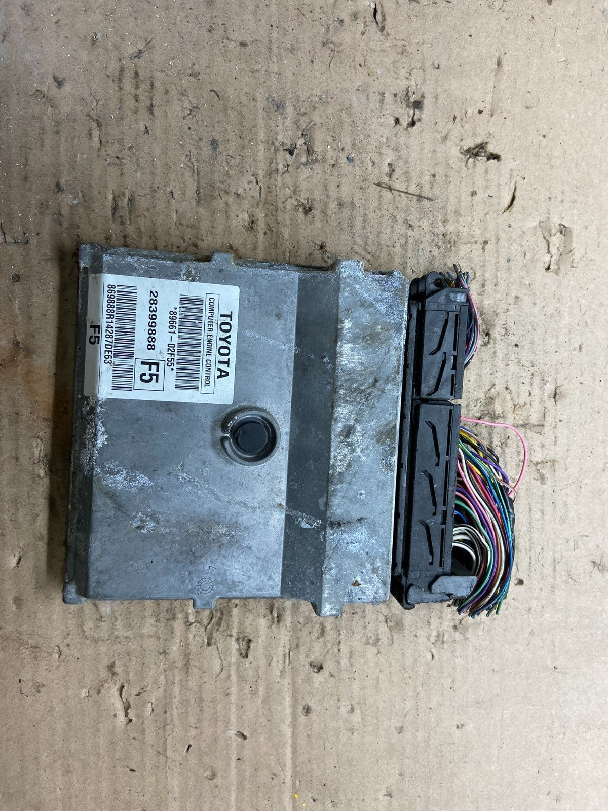 2009 to 2010 Toyota Corolla Engine Control Computer ECU PCM q0172 DG0
