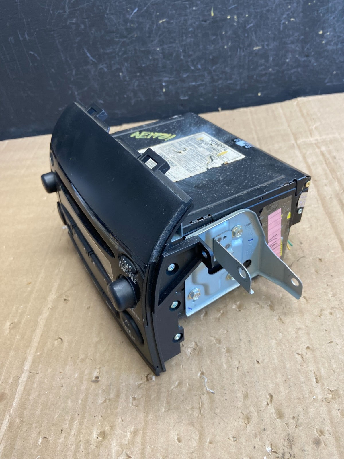 2004 to 2010 Toyota Sienna AM FM CD WMA Mp3 Radio Receiver ae1724 DG2