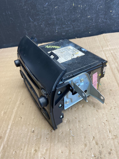 2004 to 2010 Toyota Sienna AM FM CD WMA Mp3 Radio Receiver ae1724 DG2