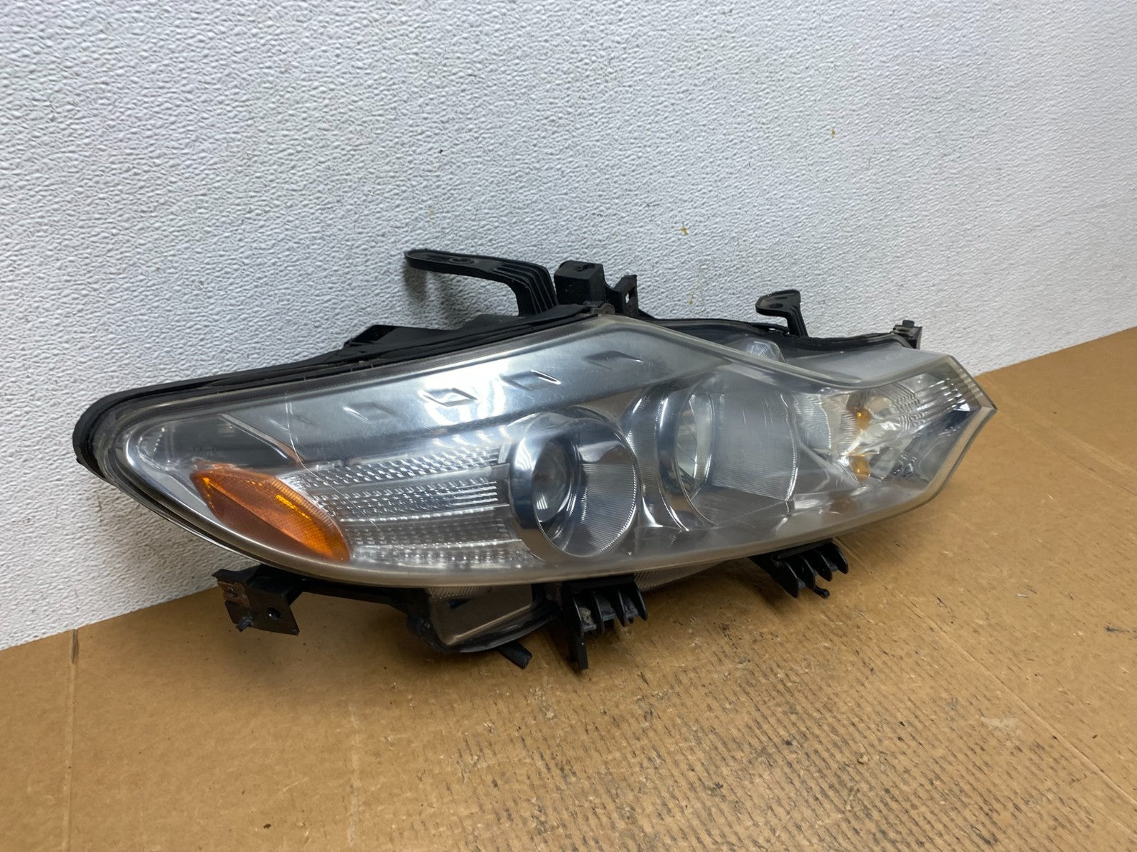 2011 to 2014 Nissan Murano Headlight Right Passenger Rh Halogen AE1309 DW2