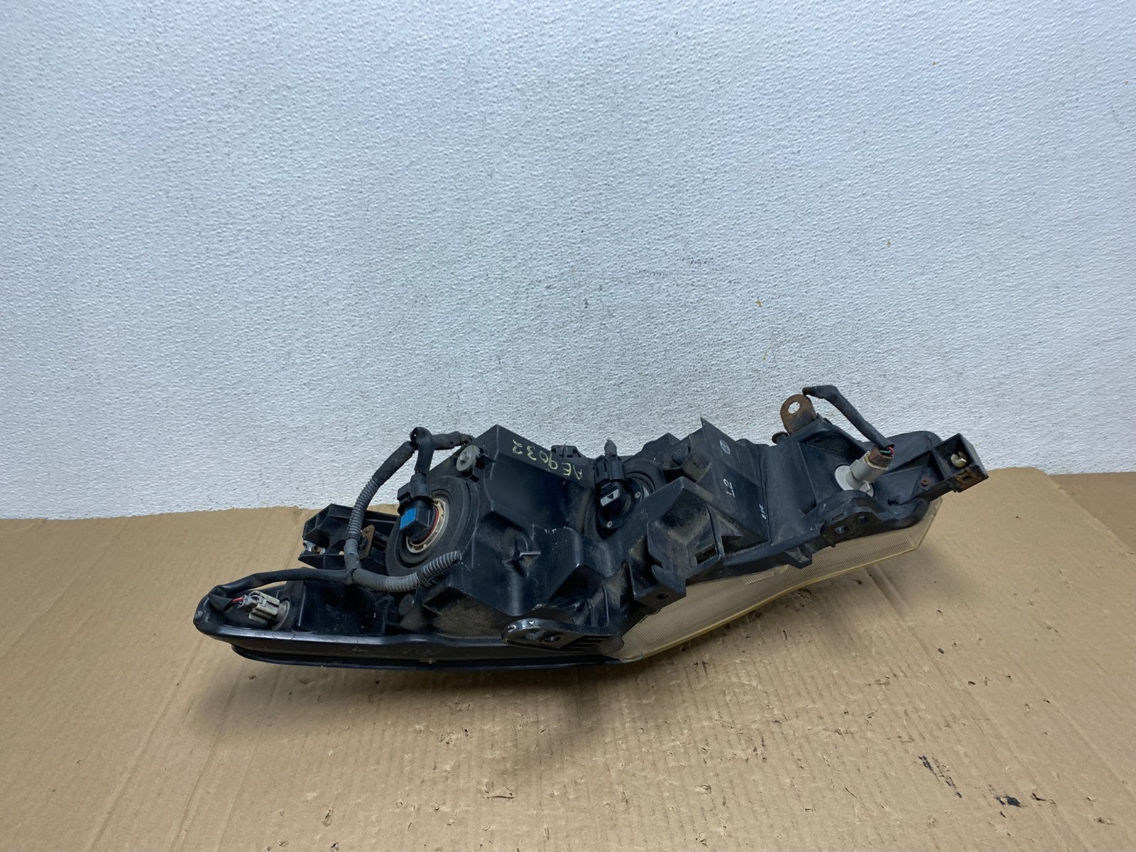 2011 to 2014 Nissan Murano Headlight Right Passenger Rh Halogen AE9032 DW6