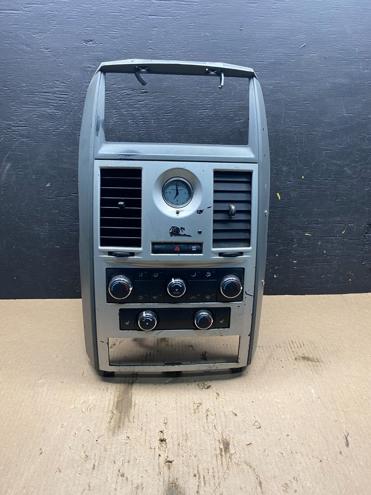 2008-2010 Dodge Grand Caravan Radio Bezel Climate Control Heat Heater Q9183 DG0