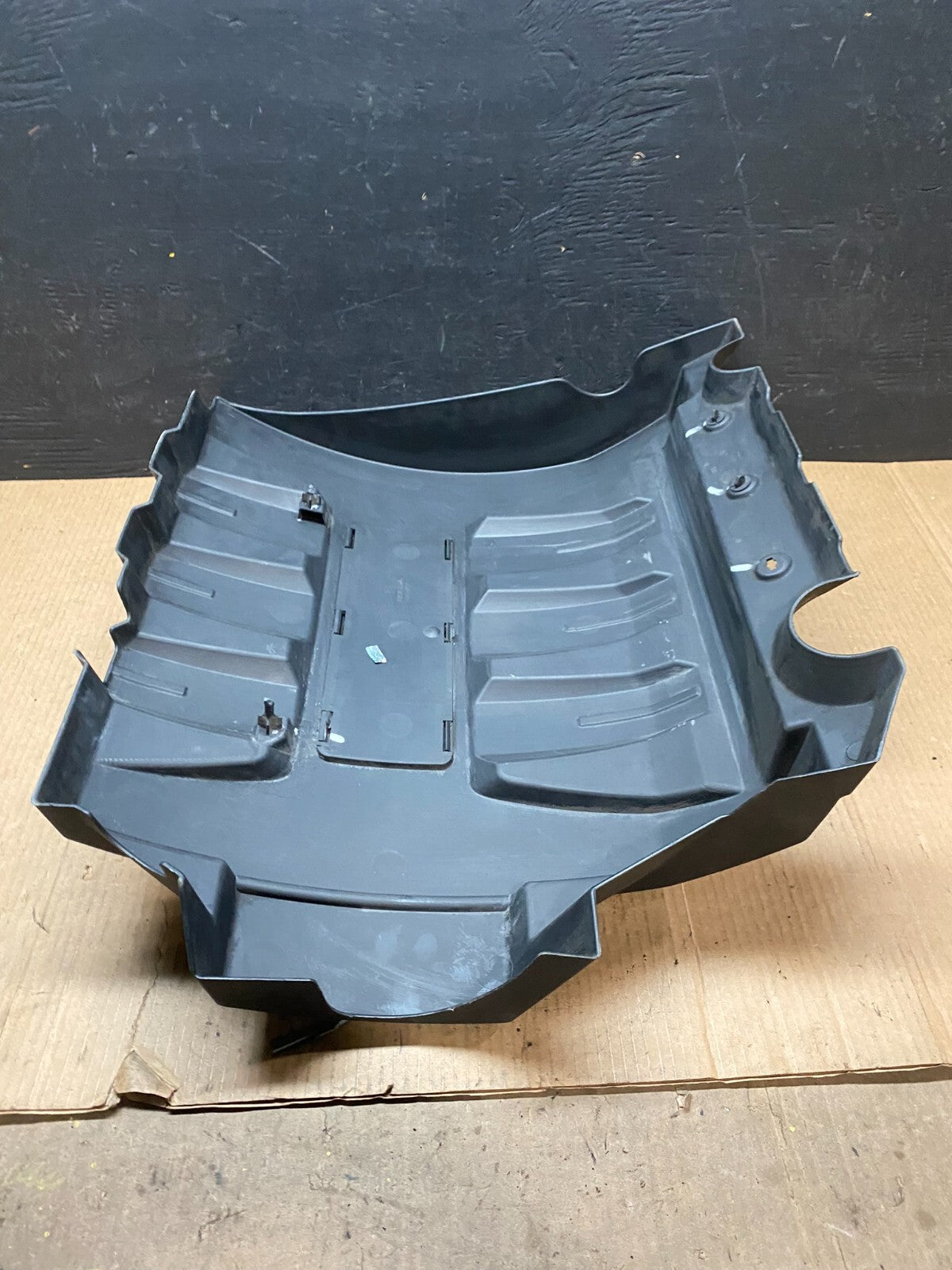 2006 to 2008 Honda Pilot Engine Cover Trim Bezel 17121-PVJ-A01 OEM F6625 DG16