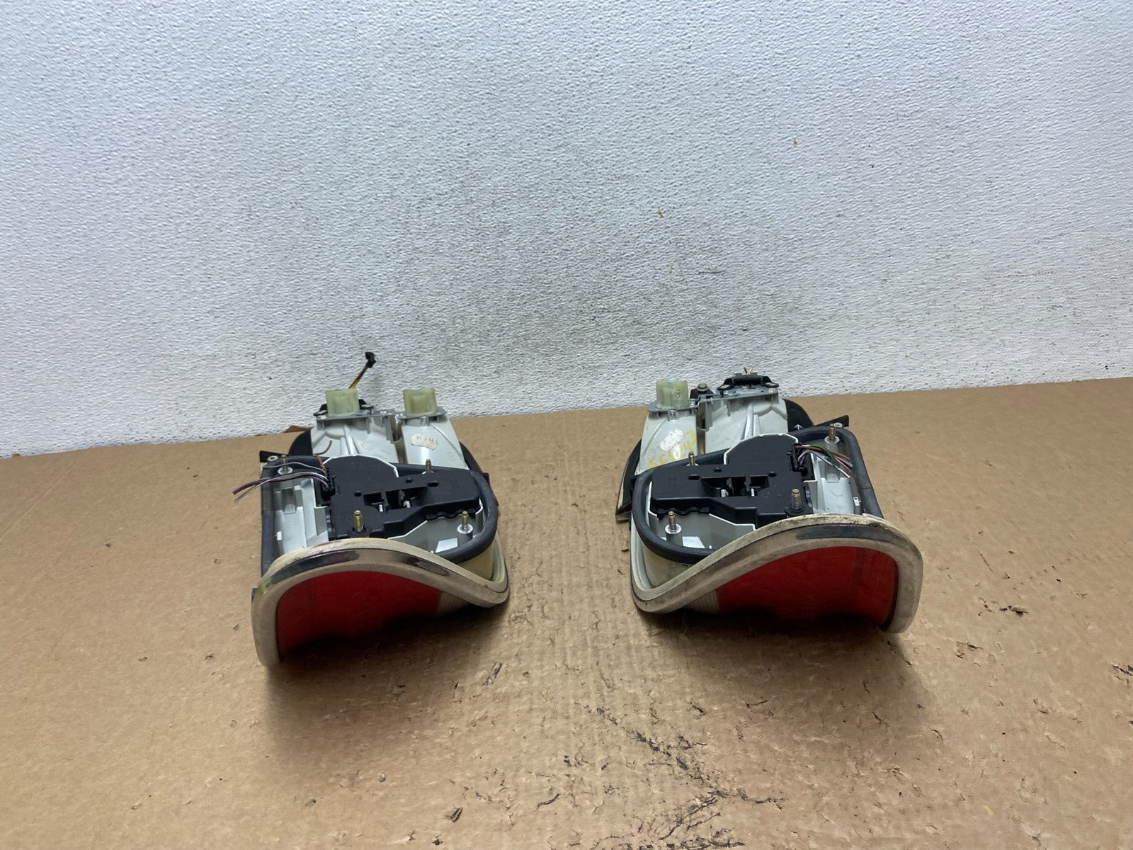 2000-2002 Mercedes-Benz E-CLASS E430 Left+Right Side Tail Lights AF82436
