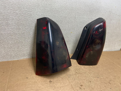 2005 2006 Mazda Tribute Left+Right Side Tail Lights AA3981 DW2