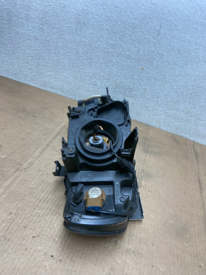 2000-2003 Bmw X5 E53 Headlight Left Driver Lh Side Halogen OEM AA6264 DW8