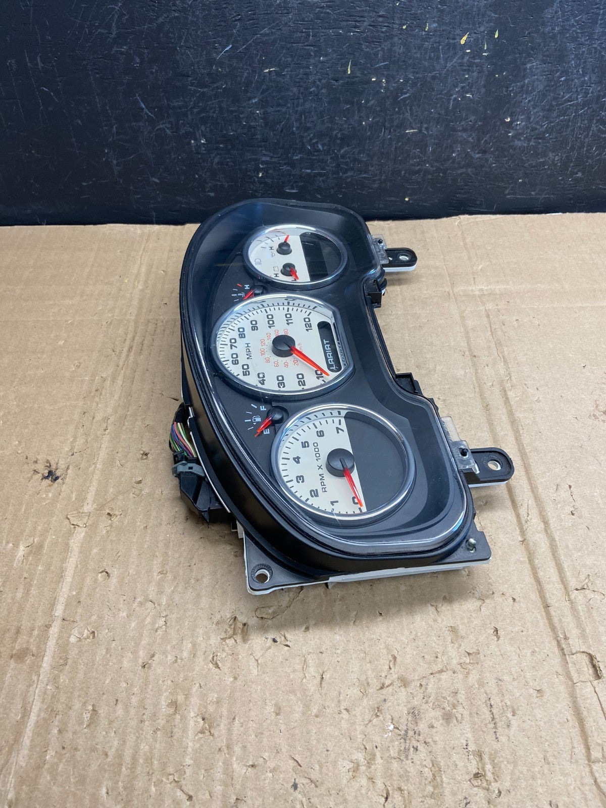 2004 - 2005 Ford F150 F-150 Lariat Speedometer Cluster Gauge ae1868 DG1