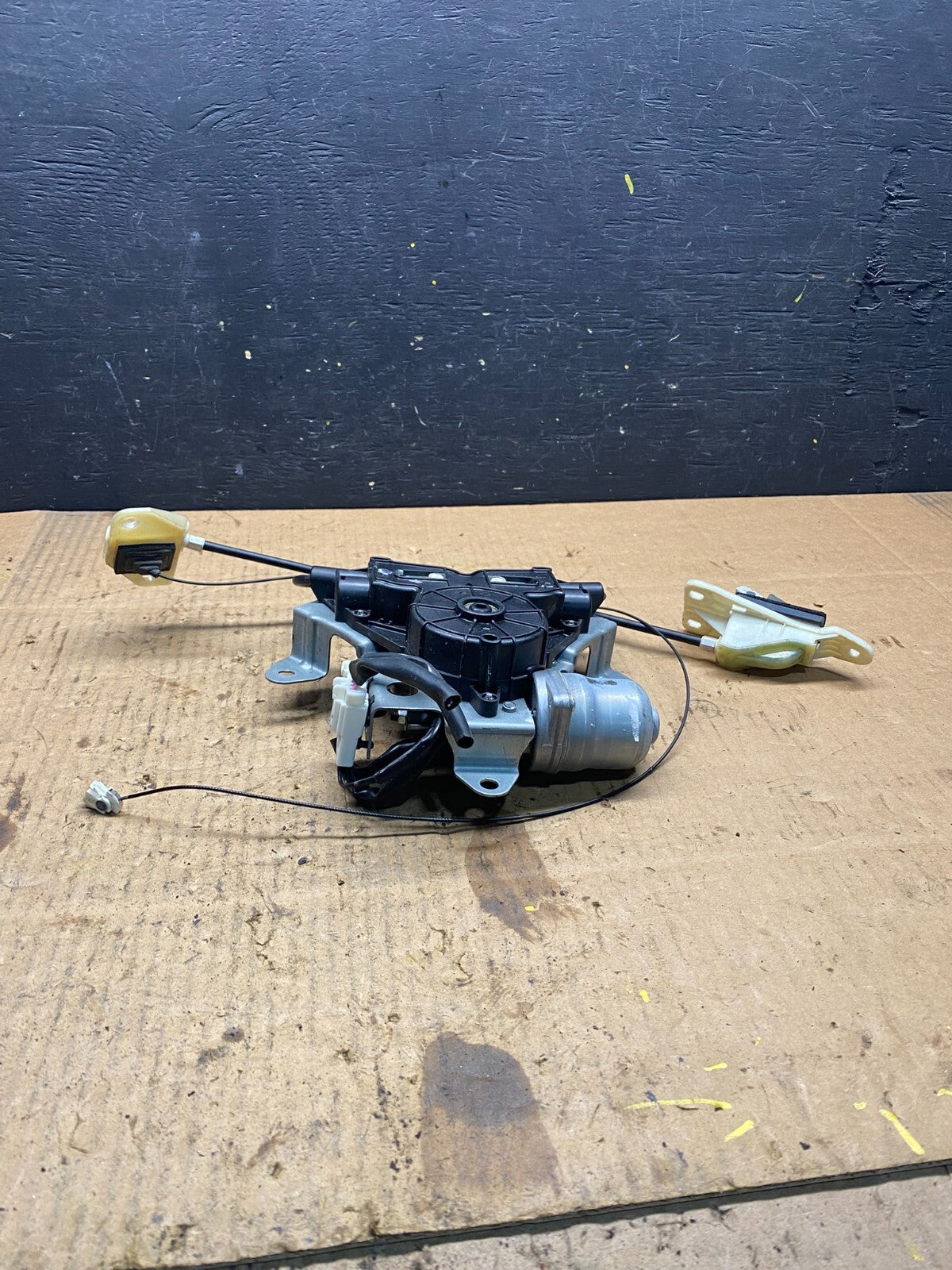 2011 to 2017 Nissan Quest Rear Left Side Power Sliding Door Motor Wire N5387 DG1