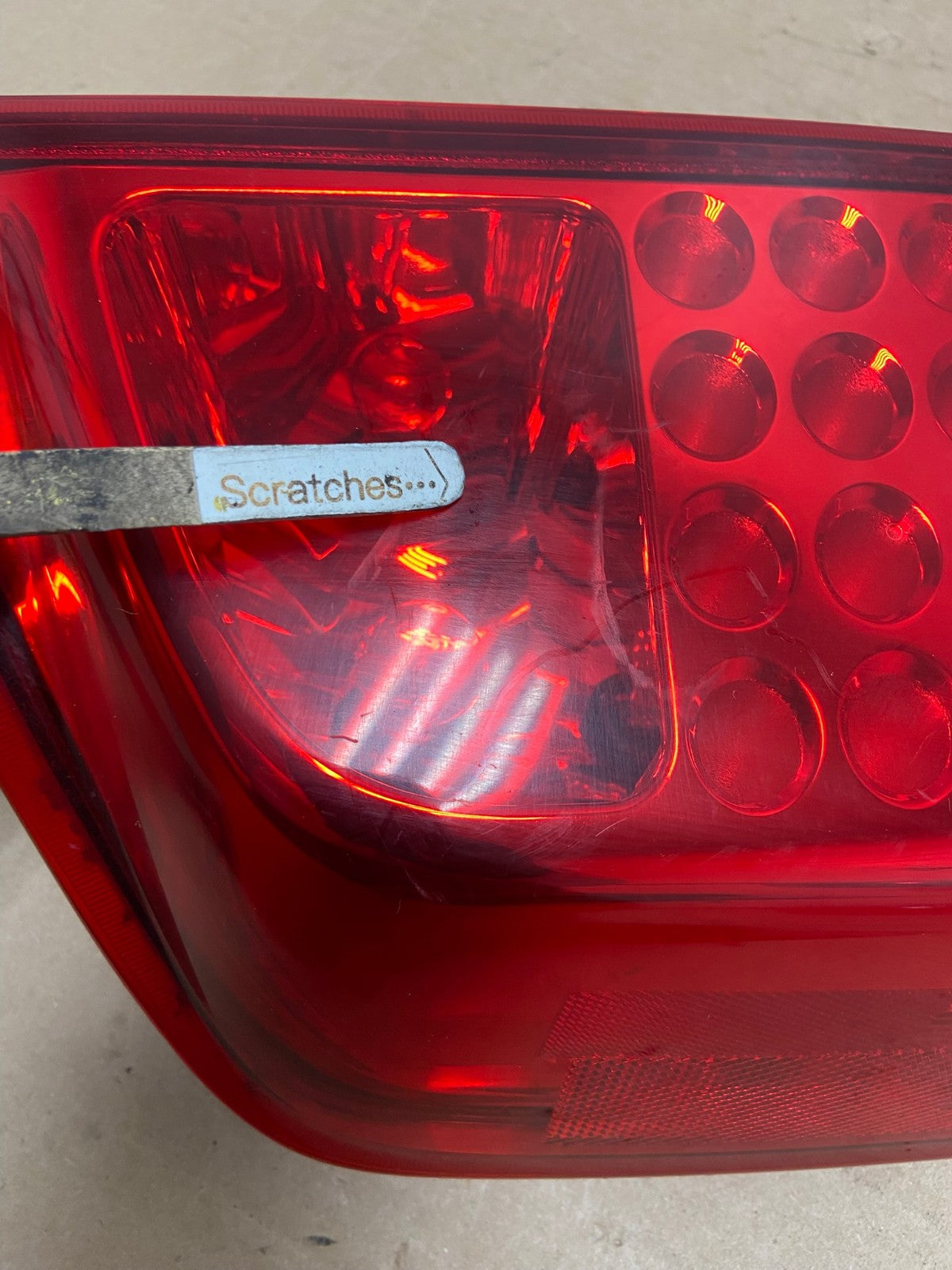 2004 to 2010 Infiniti Qx56 Left Driver LH Side Tail Light AH9417 LK3