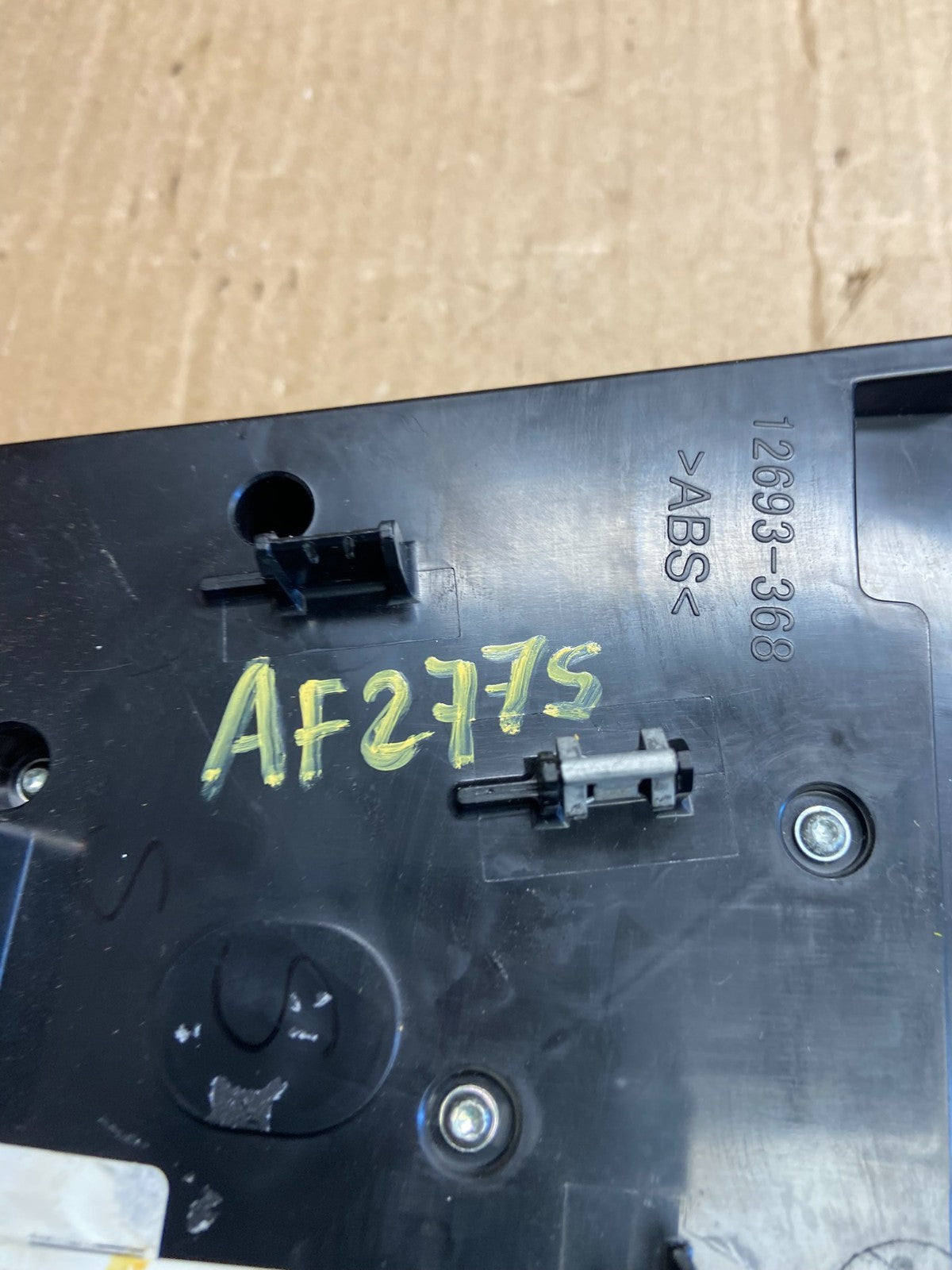2012-2015 Chevy Equinox Terrain Radio Face Climate Control Panel Bezel AF2775 DG6