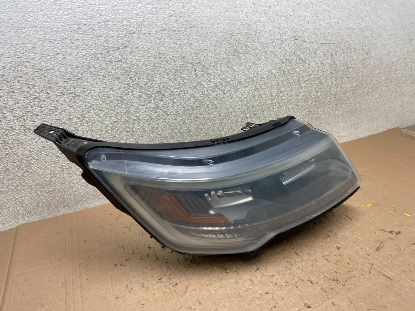 2016-2019 Ford Explorer Right Passenger Led Black Headlight W/Module Y0506 DW2