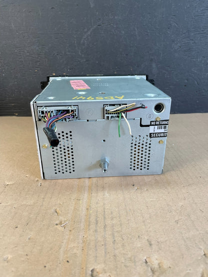 2005 to 2007 Ford Five Hundred Montego Radio CD Player AD5941 DG4