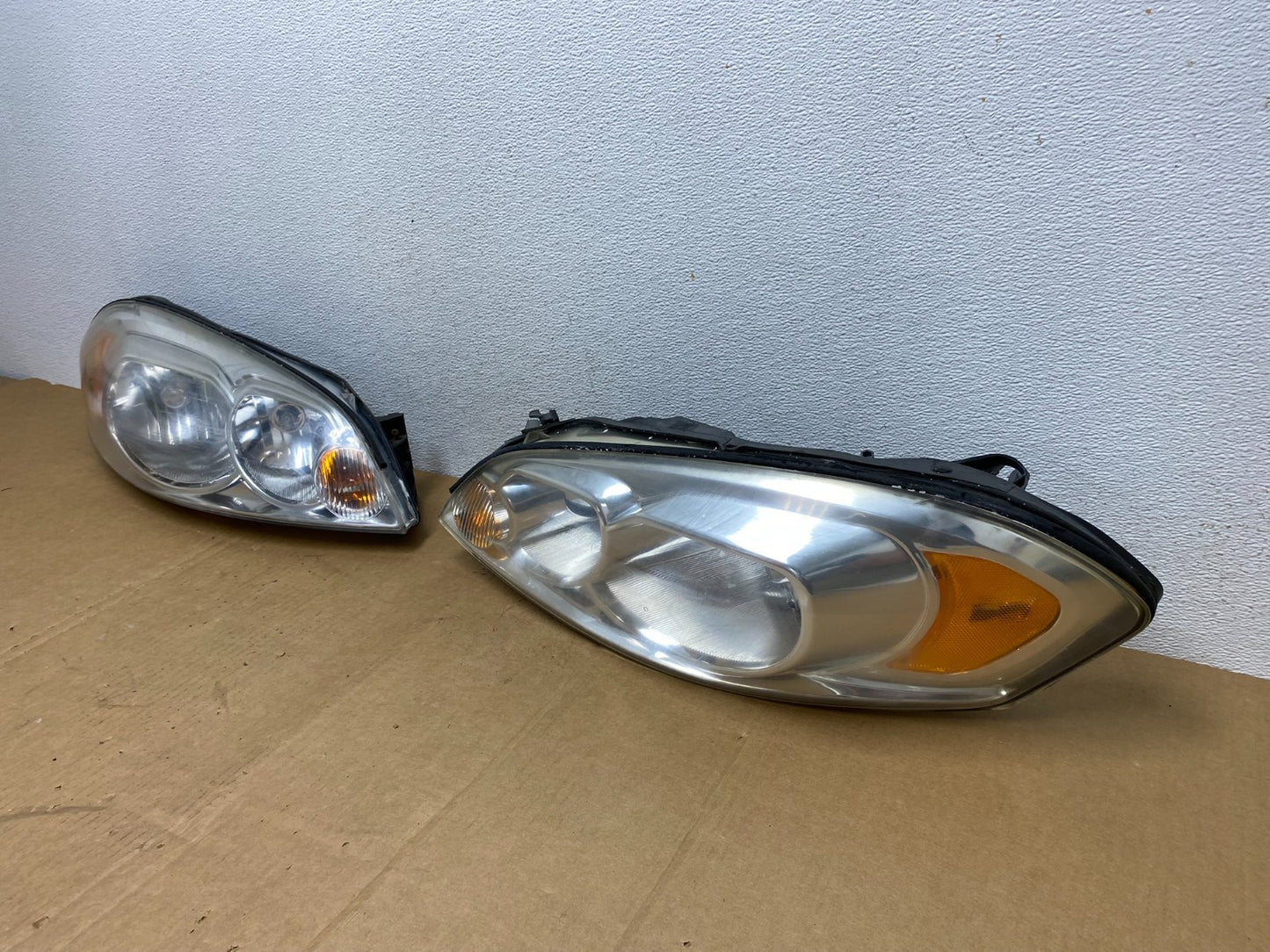 2006 - 2013 Chevrolet Impala Left+Right Set Headlights Halogen AC8417 DW1