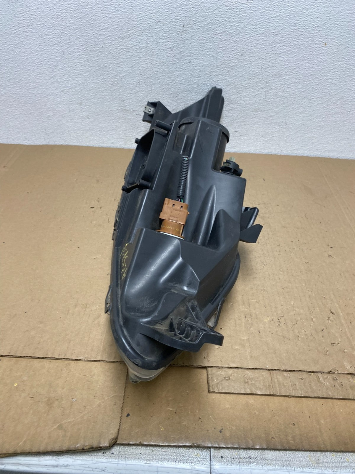 2010 2011 2012 Ford Taurus Left Driver LH Halogen Headlight AC5757 DW7
