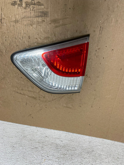 2013 to 2016 Nissan Pathfinder Right Passenger Inner Tail light AD7831 LK0