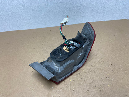 2000 to 2001 Toyota Camry Right Passenger Rh Tail Light OEM AC1323 LK5