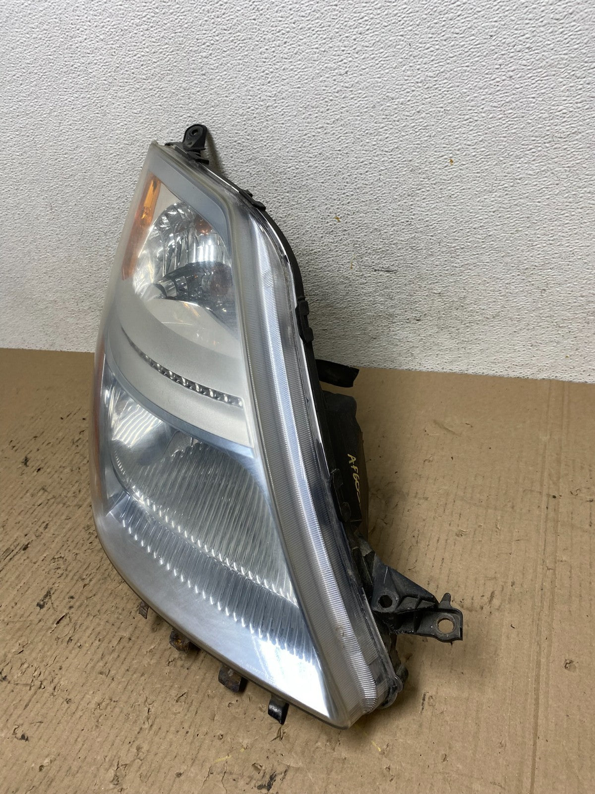 2006 - 2009 Toyota Prius Right Passenger Rh Side Headlight Halogen AF6037 DW1
