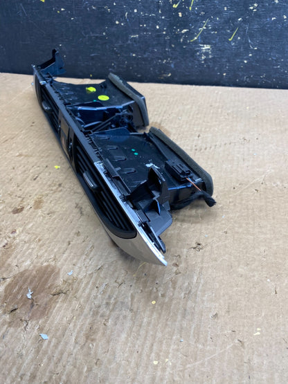 2012 to 2017 Audi A6 A7 Center Dashboard Air Vent OEM Z4517 DG2