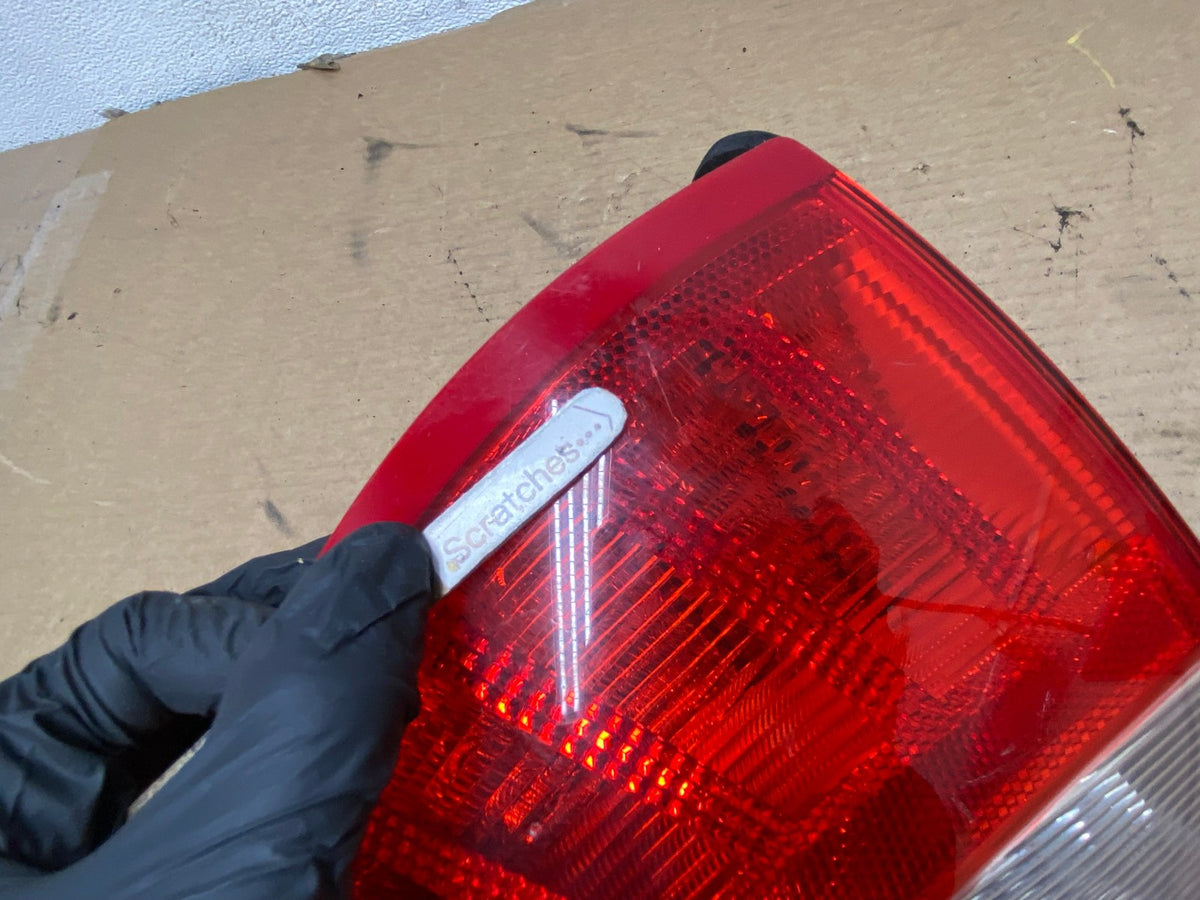 2010-211 Mercury Milan Left Driver LH Side Tail Light AH4219 LK3