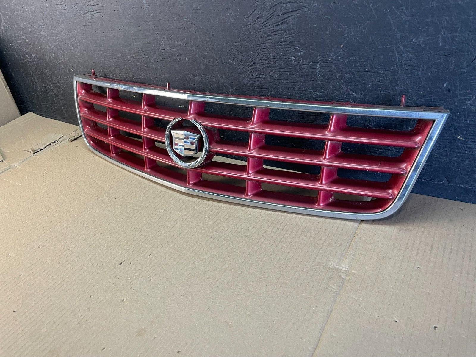 1998 to 2004 Cadillac Seville Front Upper Grille Grill AE3573 DG1