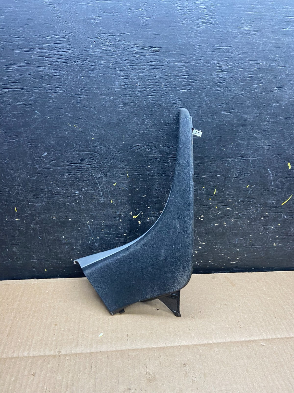 2011 2014 Hyundai Sonata Center Console Upper Left Trim Molding Bezel U6004 DG0