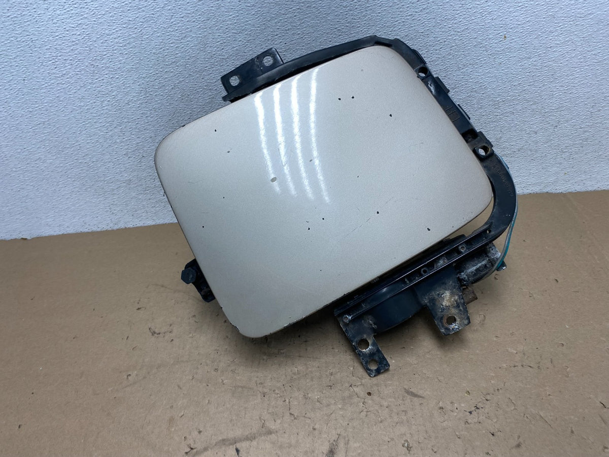 1984 to 1989 Chevrolet Corvette Left Driver LH Side Headlight AG4361 DW9