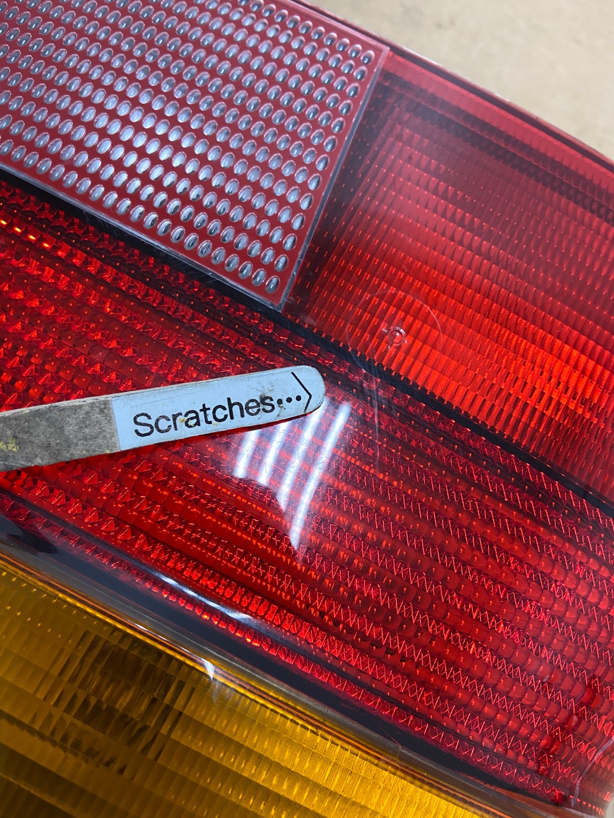 1996-2000 BMW 5-SERIES E39 528i 540i Left Driver LH Tail Light AD1301 LK3